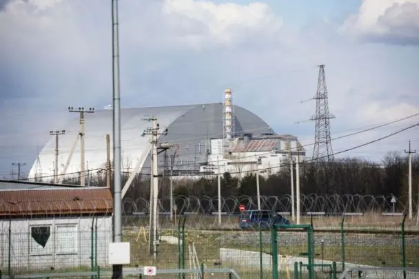 Удар Росії поставив ЧАЕС у тригодинний блекаут: Зеленський б’є на сполох