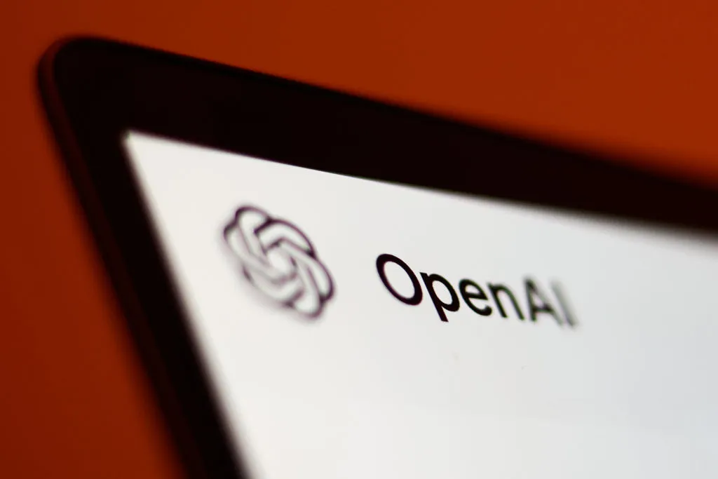 Sora від OpenAI критикують за суперечність місії компанії