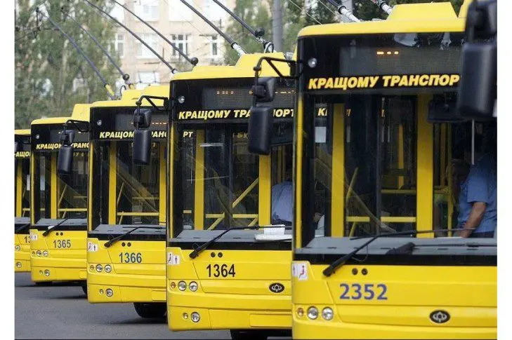 Відновлено рух тролейбусів на вулиці Гетьмана, який був обмежений через обстріл 6 червня