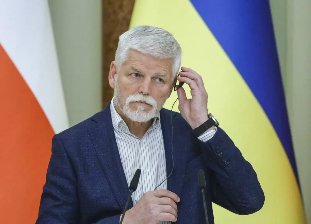 Президент Чехии: Если цена выживания Украины – временная оккупация, пусть так и будет