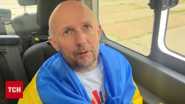 Журналіст Дмитро Хилюк удома: символ незламності, що повернувся в День Незалежності