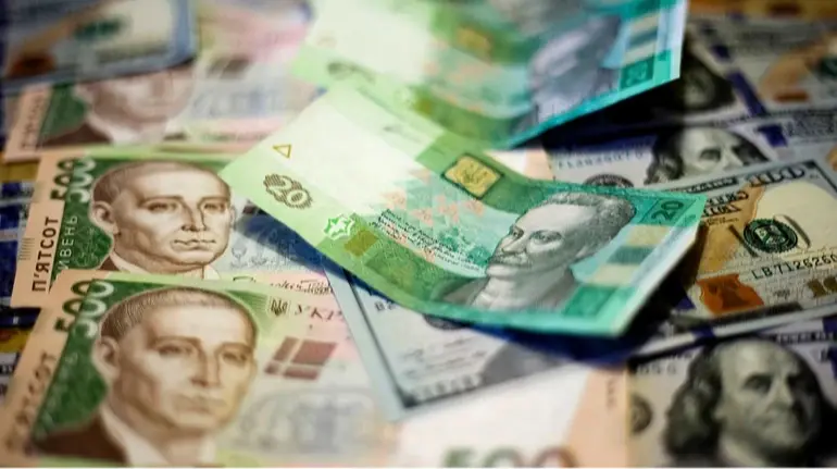 Великі платники податку забезпечили половину усіх надходжень країни за 7 місяців