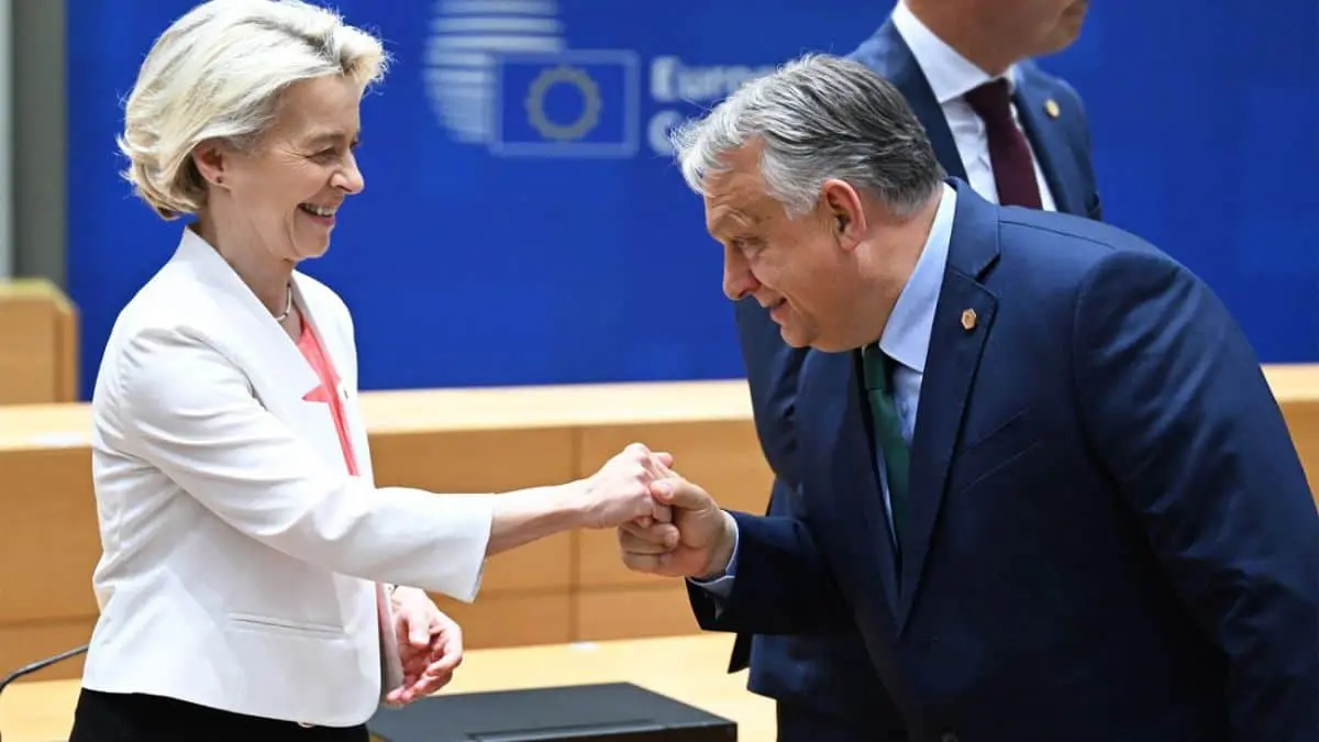 Група Орбана в Європарламенті ініціювала процедуру відставки фон дер Ляєн 