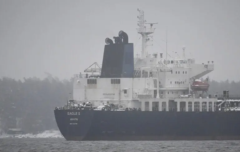 Пошкодження кабелів у Балтійському морі: Фінська прокуратура оголосила звинувачення трьом членам екіпажу Eagle S