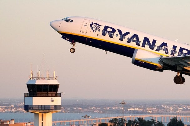 Лоукостер Ryanair висунув вимогу до українських аеропортів