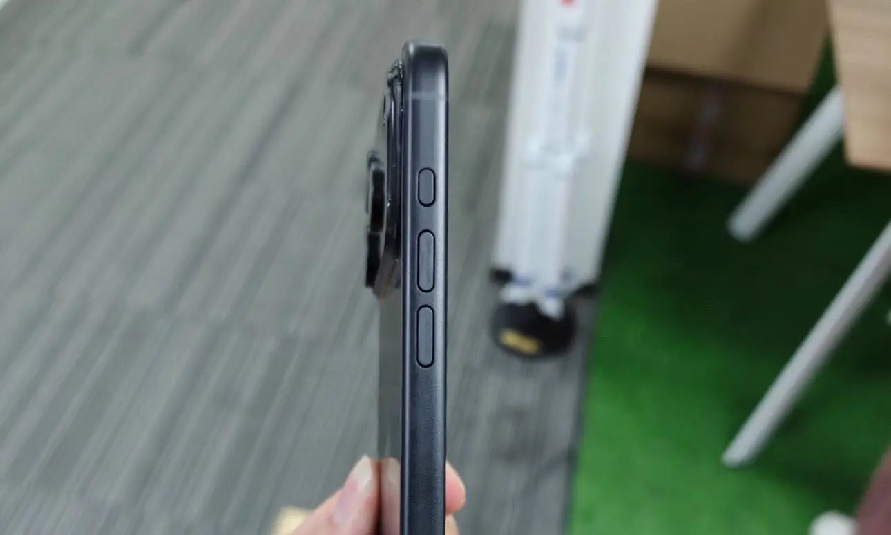 iPhone 17 Pro здивував новим дизайном: гігантський модуль камер і алюмінієвий корпус