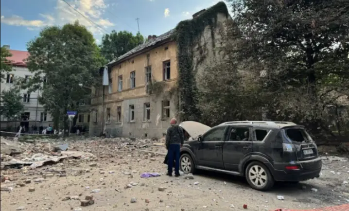 Російська армія здійснила комбіновану атаку на Львів шахедами та ракетами