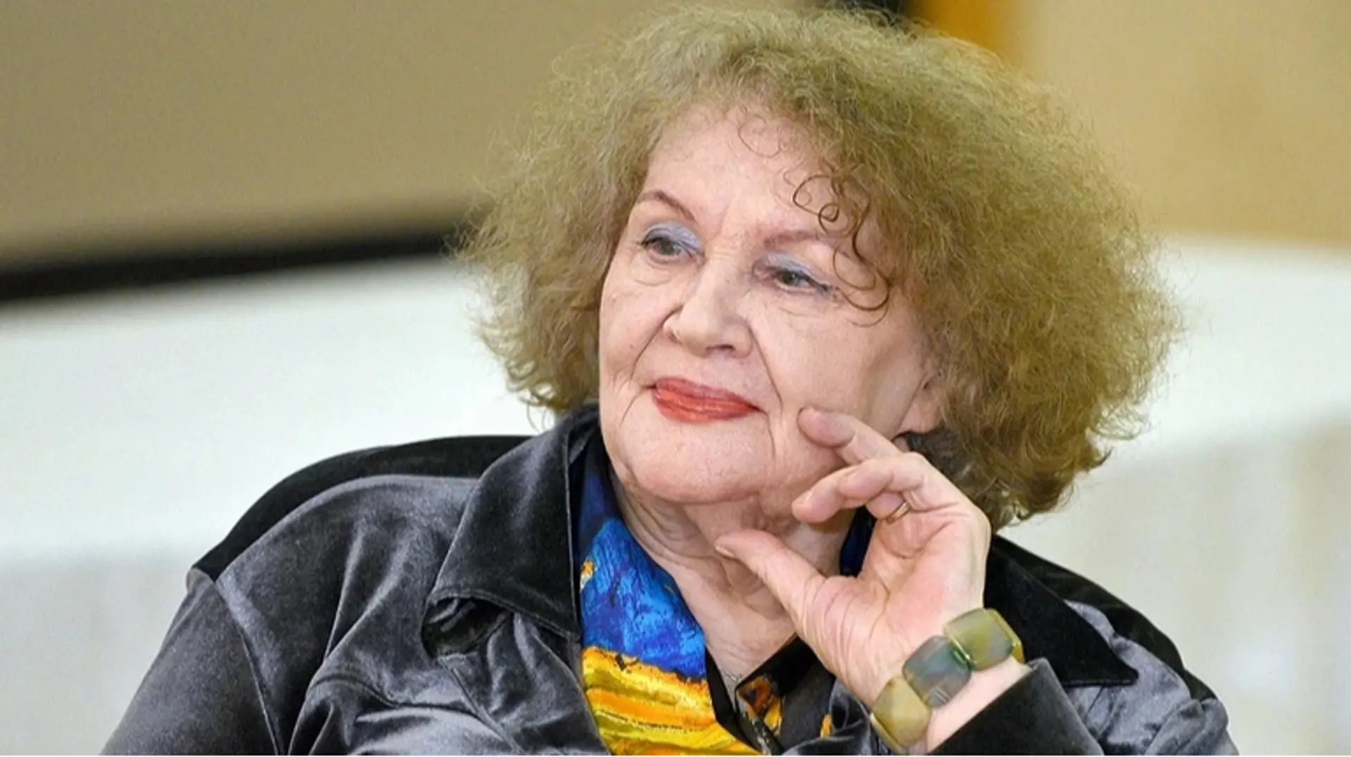 Ліна Костенко скасувала концерти у Львові через порушення авторських