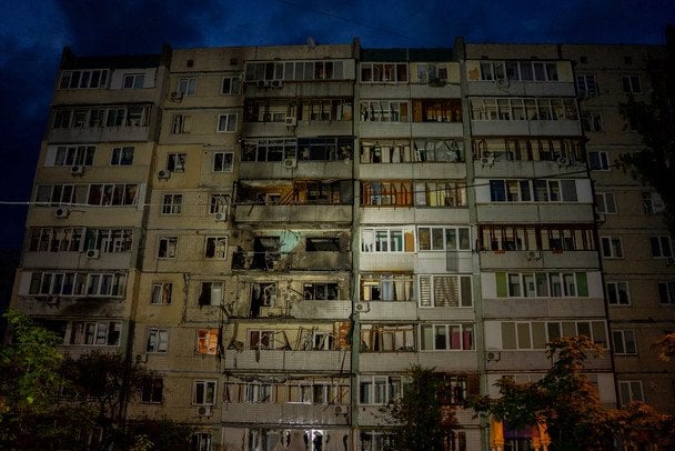 Вночі РФ атакувала БпЛА і балістикою: влада про наслідки масованого удару по Києву