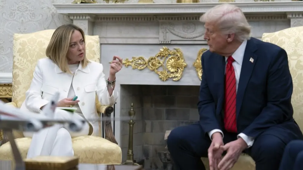 Трамп говорил с Мелони: если встречаться с Путиным в Риме, то именно в Ватикане – Sky News