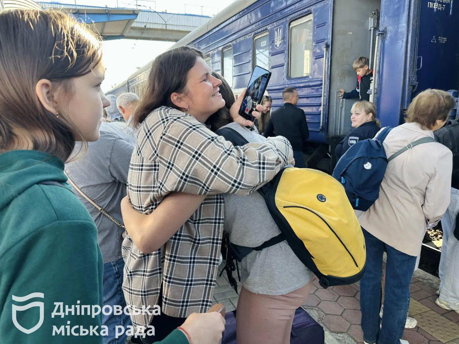 177 дітей повернулись до Дніпра після двотижневого відпочинку у таборі «Артек-Прикарпаття» у межах програми Бориса Філатова