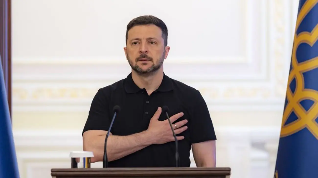 Зеленський доручив скоротити бюрократію, щоб пришвидшити нагородження військових