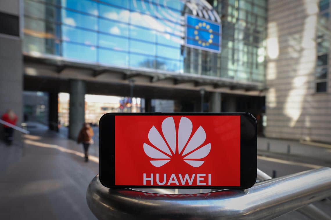 Підкуп з боку Huawei: стали відомі євродепутати, які фігурують в розслідуванні