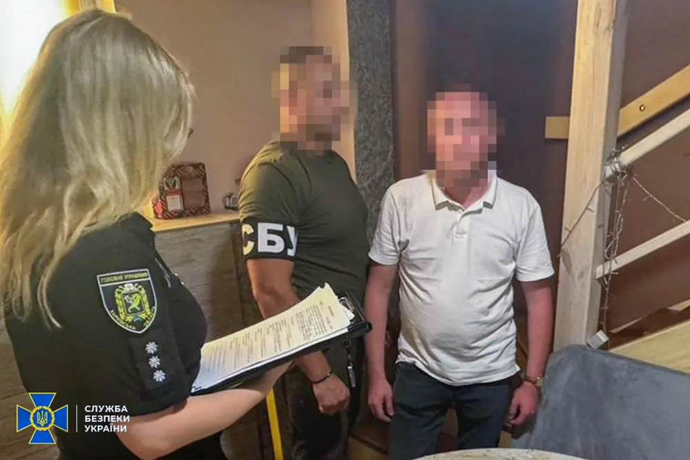 СБУ та Нацполіція затримали на хабарі керівника ЦНАП у прифронтовому місті Харківської області (доповнено, фото)