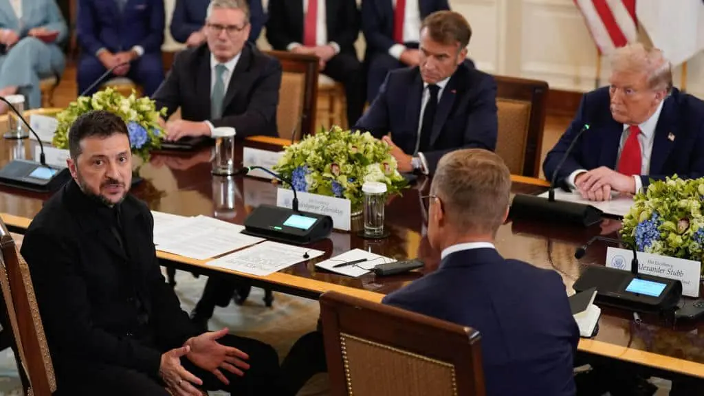 Трамп починає підготовку зустрічі Зеленського з Путіним, яка пройде у два етапи