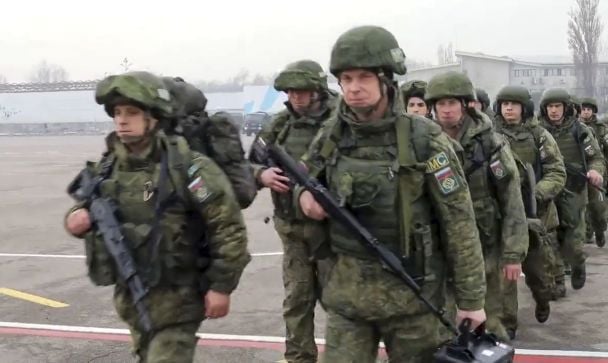 Експерт пояснив, чому Росія не може наростити потужну армію: подробиці