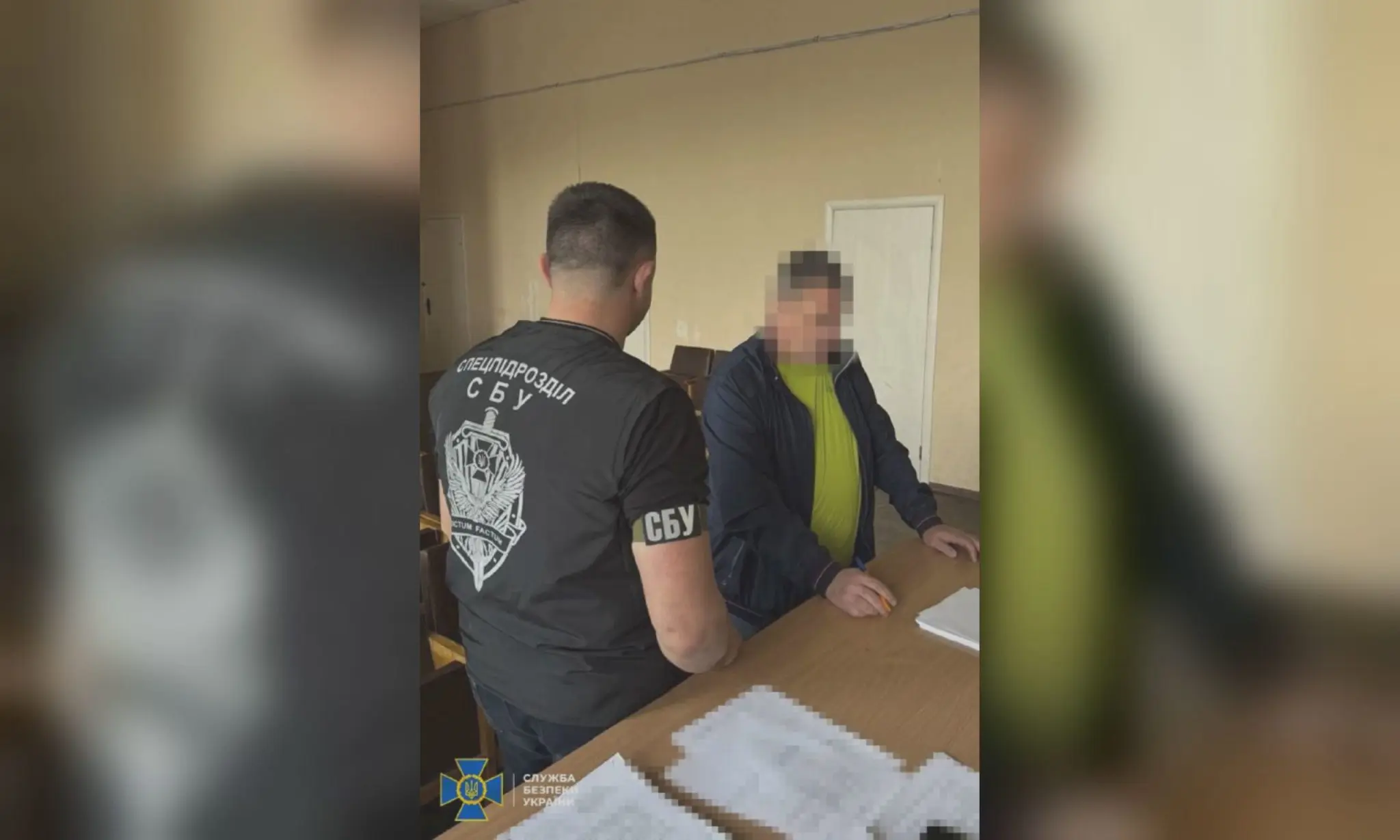 У Харкові викрили посадовця ТЦК, який знімав чоловіків із розшуку – СБУ