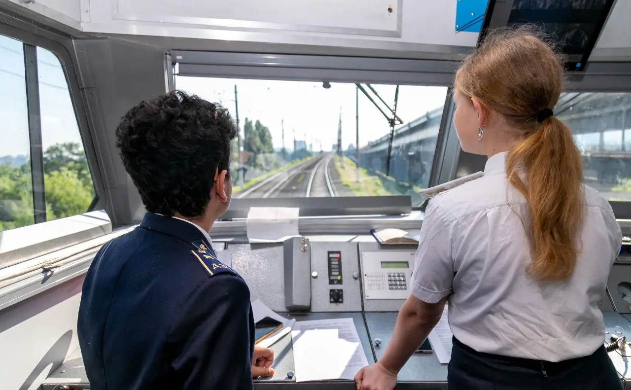 Пасажири київської електрички завтра поїдуть поїздом, яким керуватимуть діти