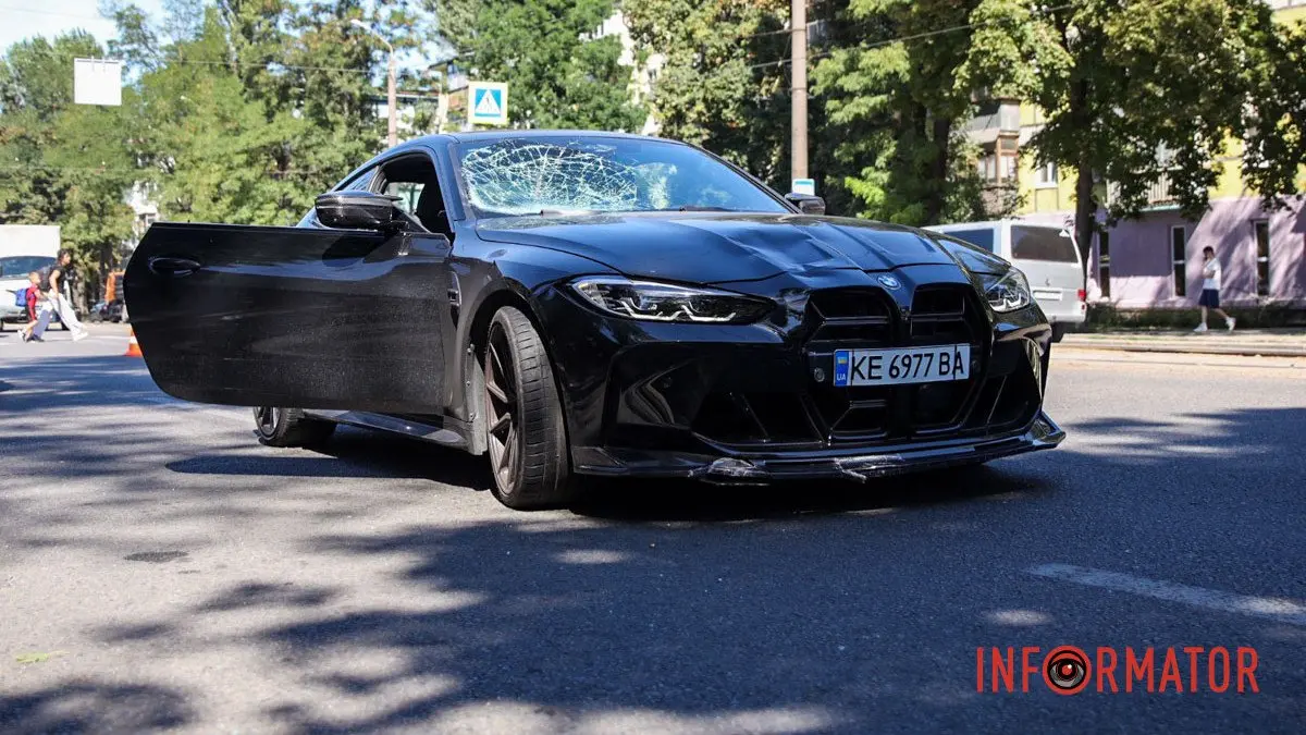 У Дніпрі на Богдана Хмельницького BMW збив людину: що відомо