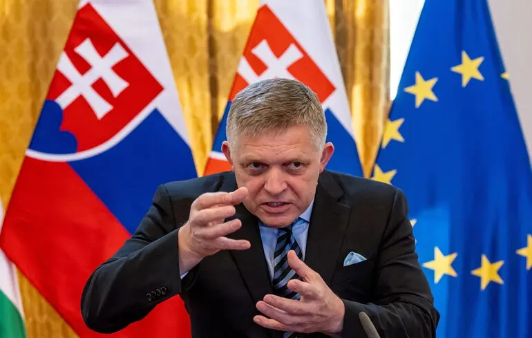 Лише чоловіча і жіноча: Словаччина закріпила у конституції визначення двох статей
