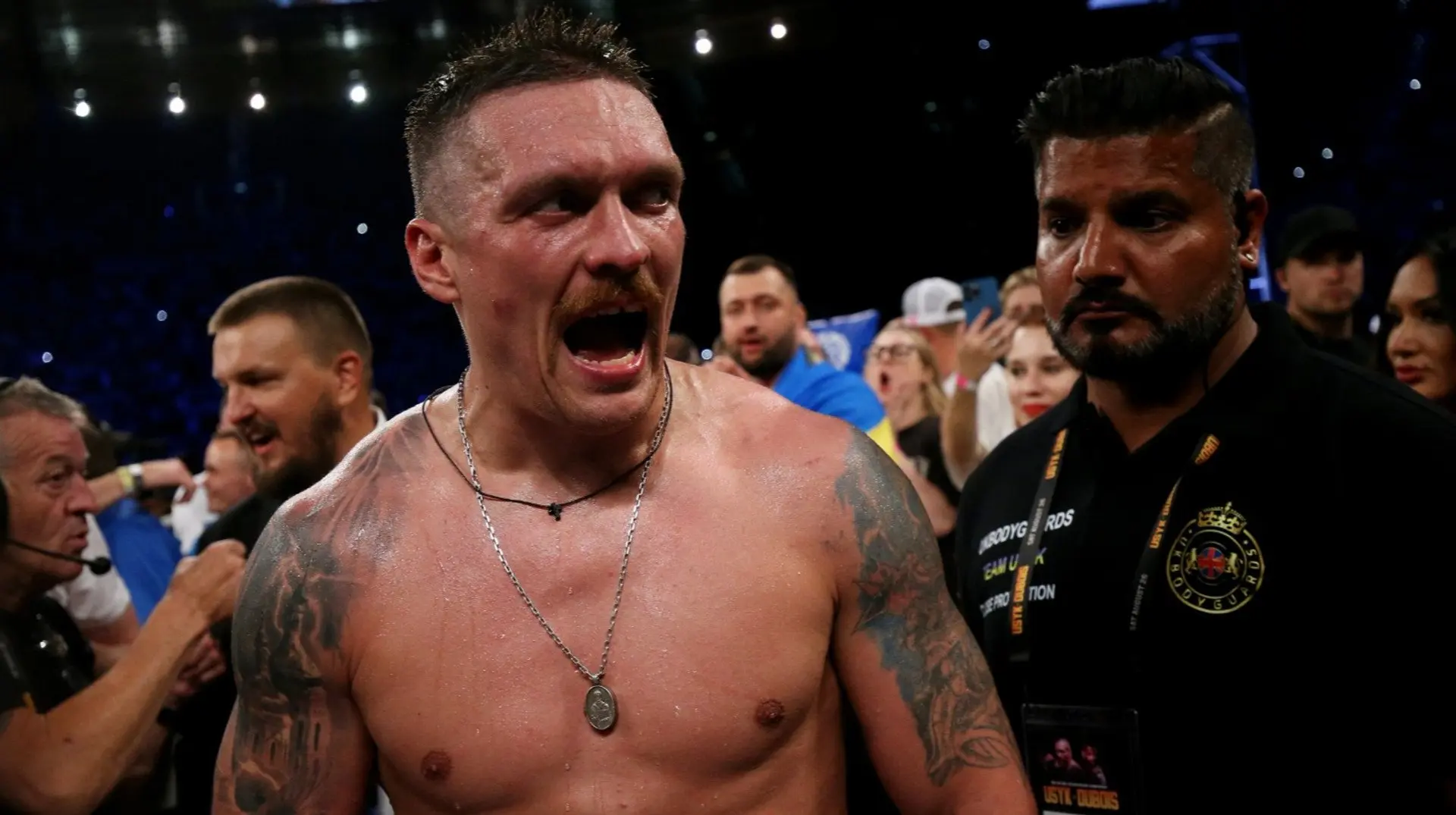 Усик попросив WBO відтермінувати проведення поєдинку з Паркером через травму – Воррен