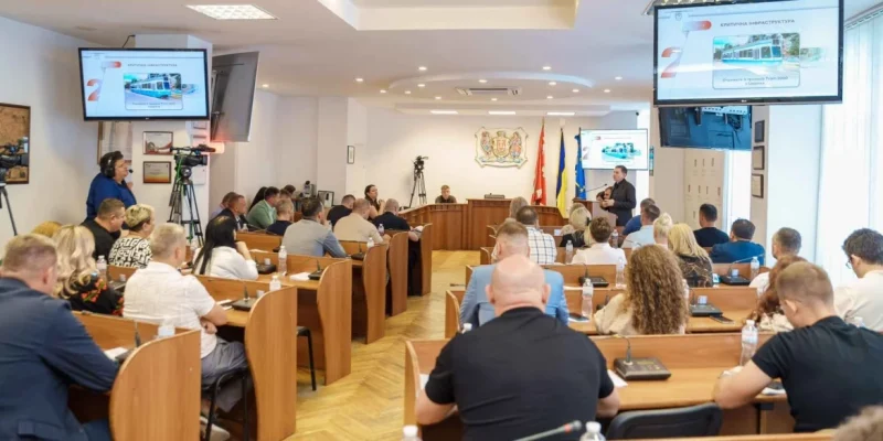 Звіт, статут, підтримка військових: підсумки чергової сесії Вінницької міськради