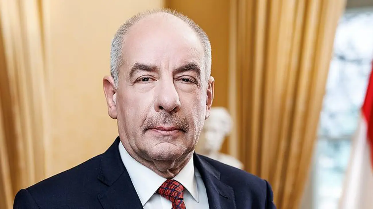 В Угорщині спробували виправдати "російську" правку президента щодо удару по Мукачеву