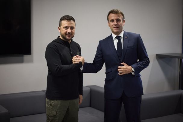Зеленський провів розмову з Макроном: "Усе стає більш практичним"