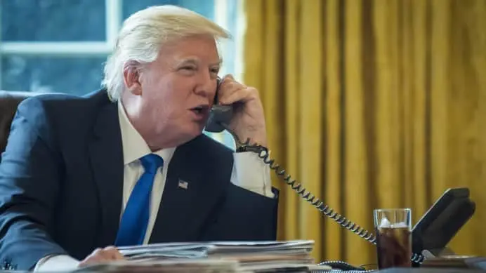 Трамп розкриває деталі перемовин з Путіним Україні та Європі