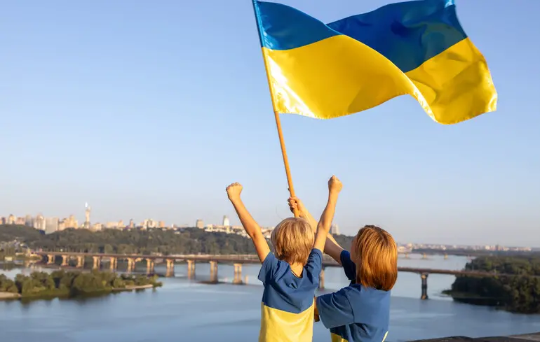 Повернення родини з Криму: як допомогли врятувати матір та п'ятьох