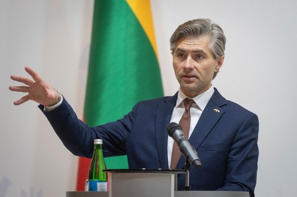 Їхав через шквал ракет і дронів: голова МЗС Литви потрапив під обстріл в Україні