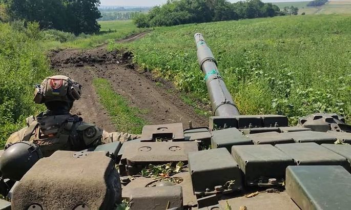 Более тысячи военных и бронемашина. Генштаб подытожил потери РФ за сутки