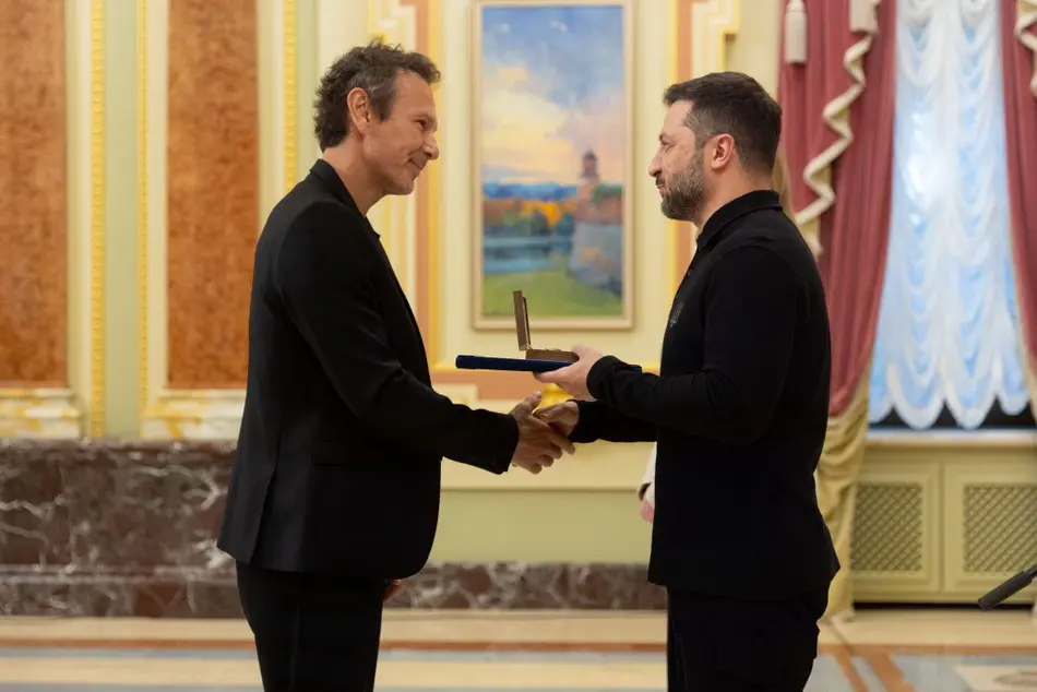 Президент вручив нагороди військовим, спортсменам, митцям і меценатам