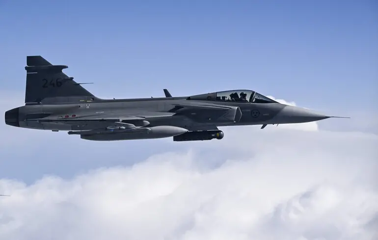 Швеція може продати Україні сучасні винищувачі Gripen, але є кілька умов