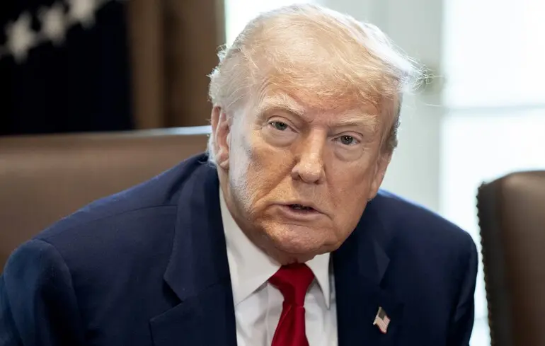 Союзники Трампа розчаровані рішенням Пентагону зупинити поставки зброї Україні — Politico 
