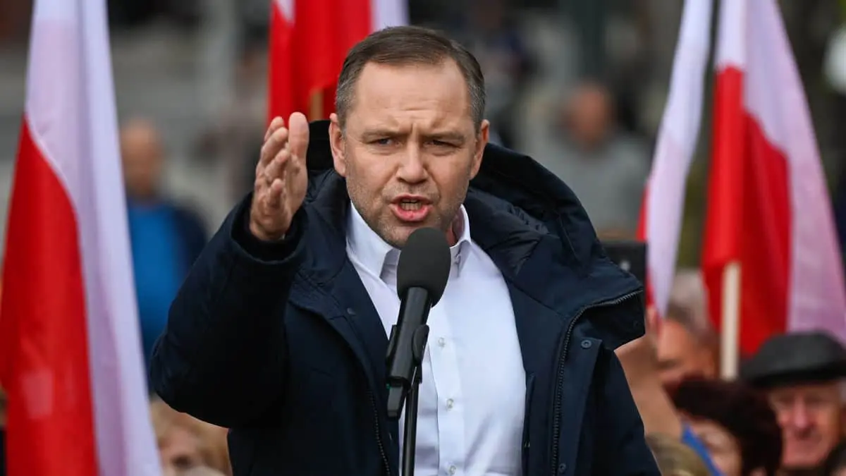 Навроцький дозволив військам НАТО перебувати в країні в межах "Східного вартового"