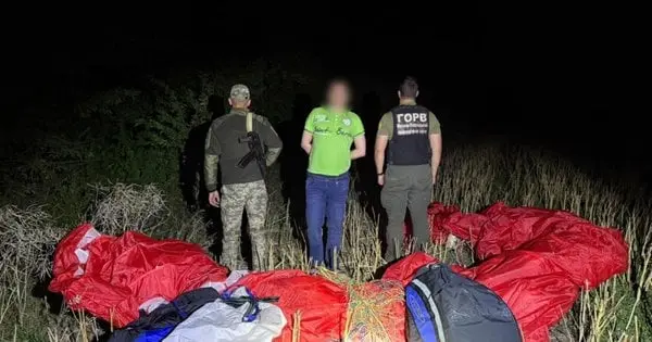 На Вінниччині затримали чоловіка під час спроби потрапити до Молдови на параплані