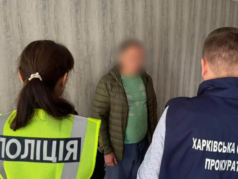 На Харківщині таксист разом зі спільником обікрали військового більш ніж на чверть мільйона гривень