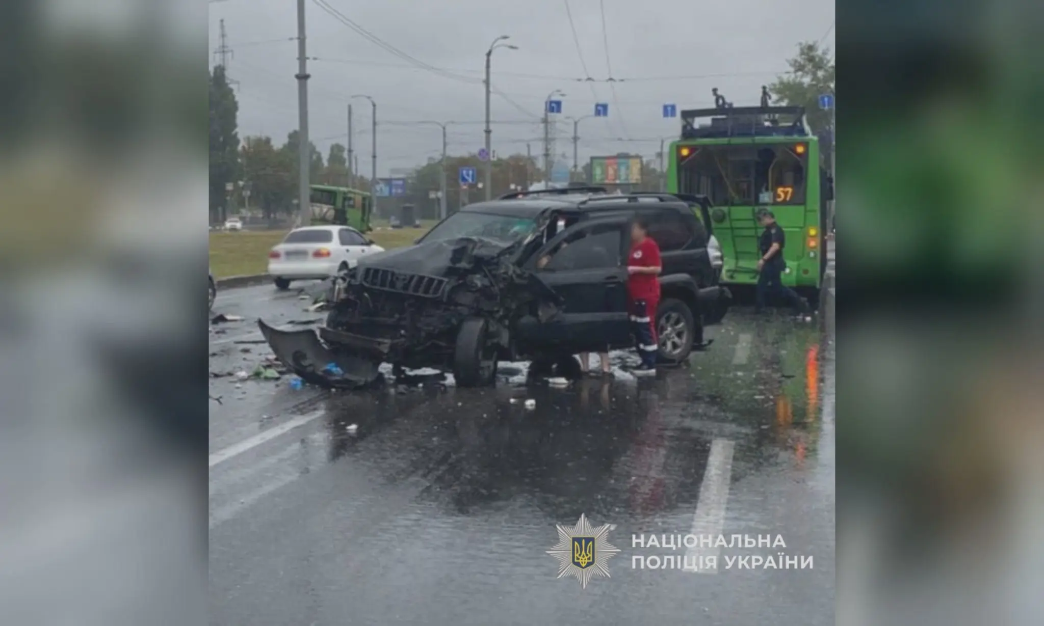 У Харкові зіткнулися Toyota, тролейбус та автобус, є постраждалі – поліція