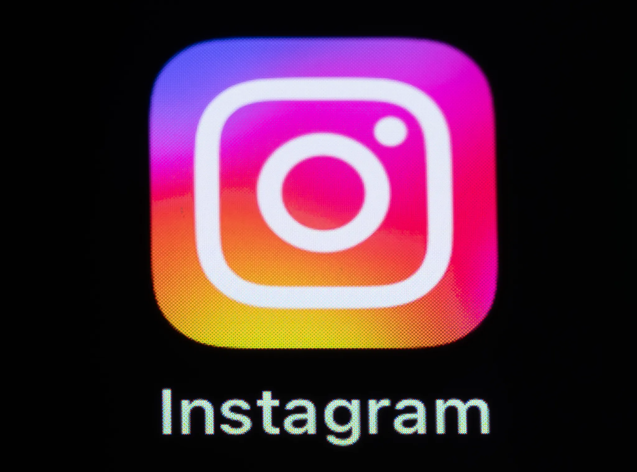 Instagram дозволяє ділитися піснями Spotify зі звуком