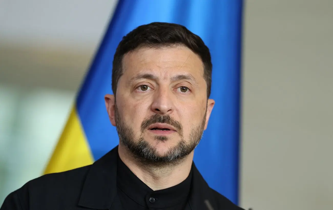 Зеленський провів нараду з дипломатичною командою та анонсував