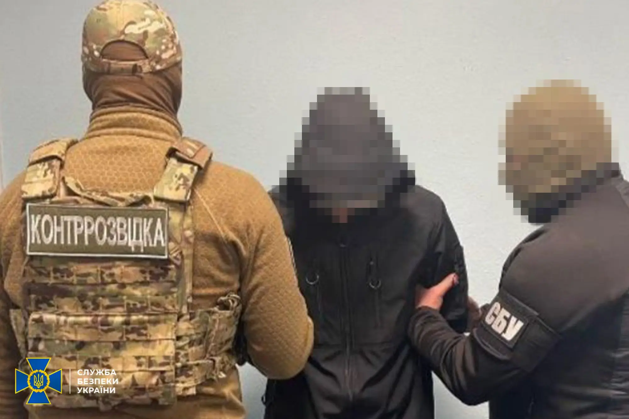 На Київщині затримали наркозалежного, який підпалив релейну шафу на замовлення спецслужб рф (фото)