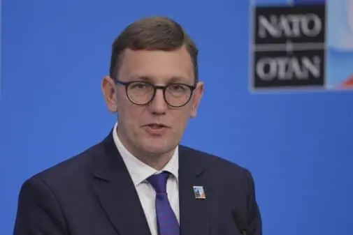 Естонія ініціювала консультації НАТО після інциденту з винищувачами РФ