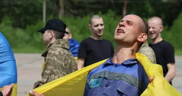 Україна та Росія здійснили перший етап обміну військовополоненими за формулою «всіх на всіх»