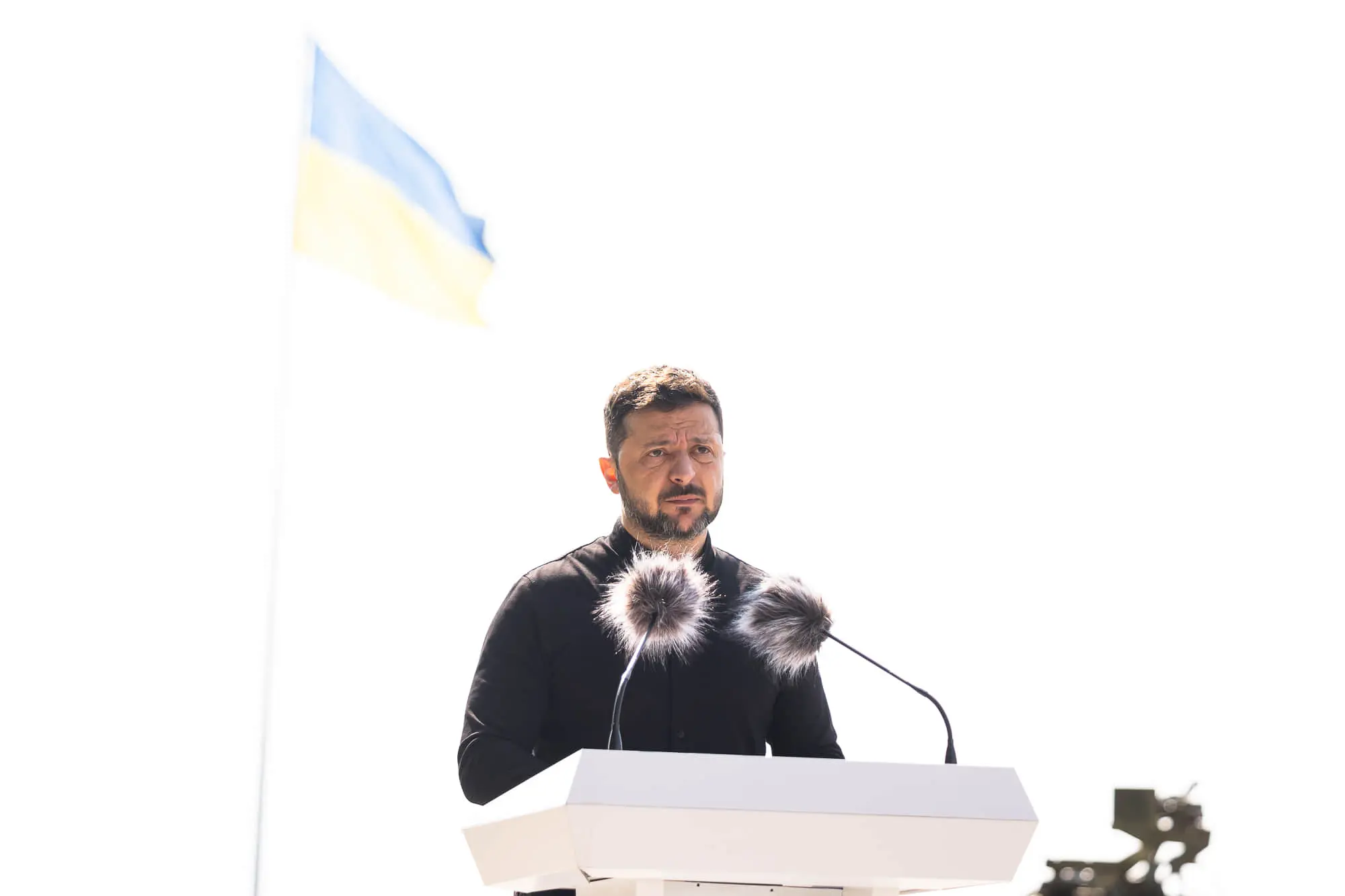 Зеленський на саміті G7 хоче з'ясувати у Трампа, чи запровадить він санкції проти РФ