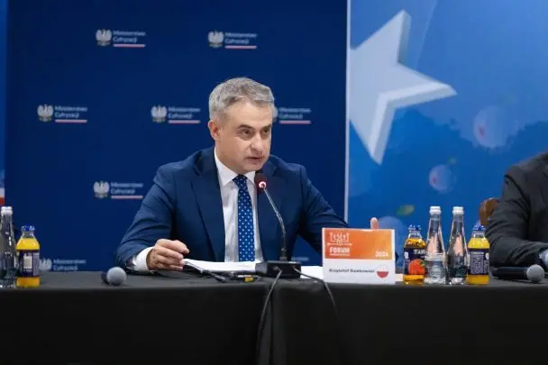 Скандал у Польщі: Навроцького звинуватили у "підтримці РФ" — що почули в відповідь