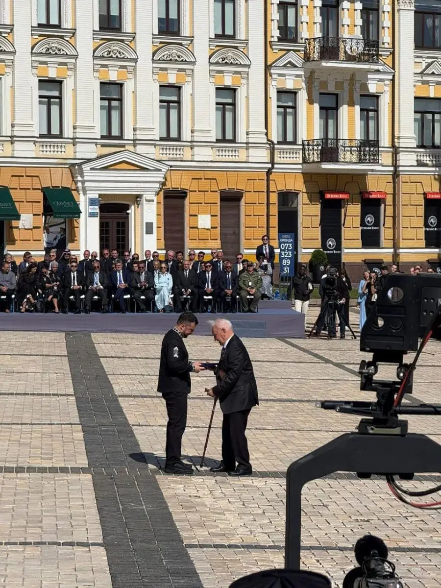 Президент відзначив одесита Романа Шварцмана високою державною нагородою