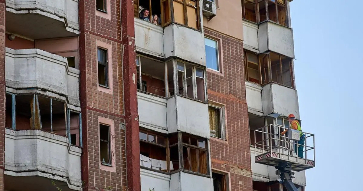 У Харкові обстрілами було вибито 220 тисяч вікон