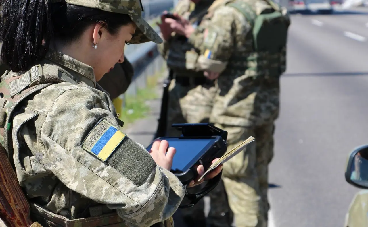 Побрався з тещею: прикордонники не пустили до Молдови ухилянта з новою дружиною