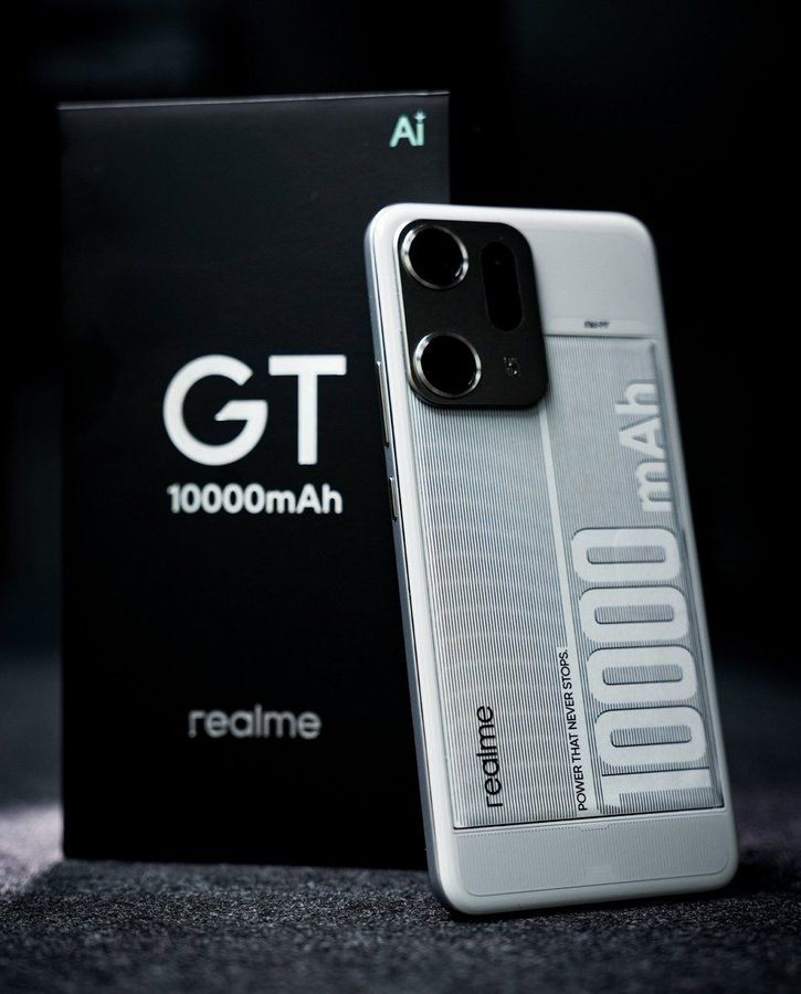 Realme готує смартфон з рекордною батареєю на 12000 мАг